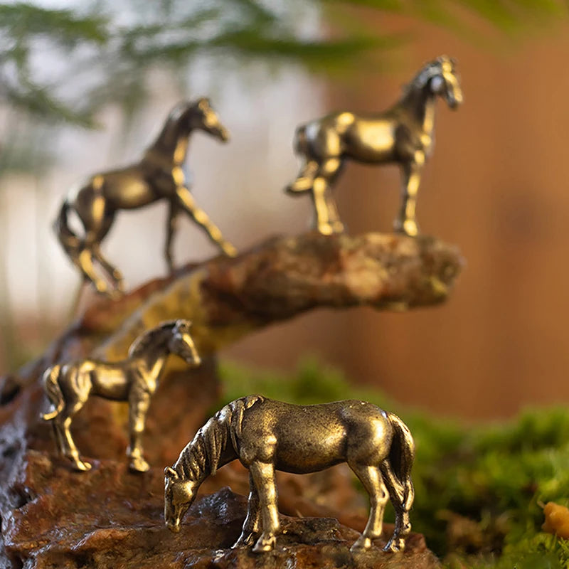 🐴 Mini Brass Horse Figurines – Vintage Zodiac Desktop Decor