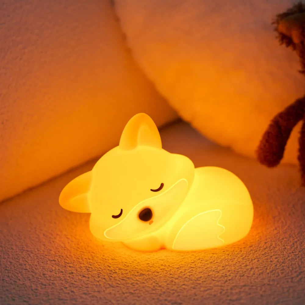 Cute Silicone Night Light – Ricaricabile & Touch | Fox 🦊, Rabbit 🐰, Penguin 🐧, Giraffe 🦒, Slot 🦥, Nylon 🌙, Flamingo 🦩