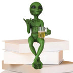 🛸🍺 “Alien Chill Vibes” Funny Alien Beer Statue – Resin Desktop & Garden Decor