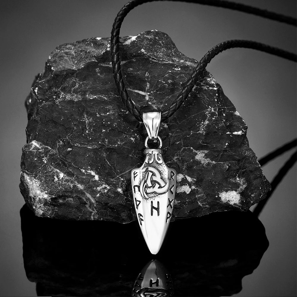 🗡️ Viking Rune Arrowhead Pendant Necklace – Norse Warrior Amulet ⚔️