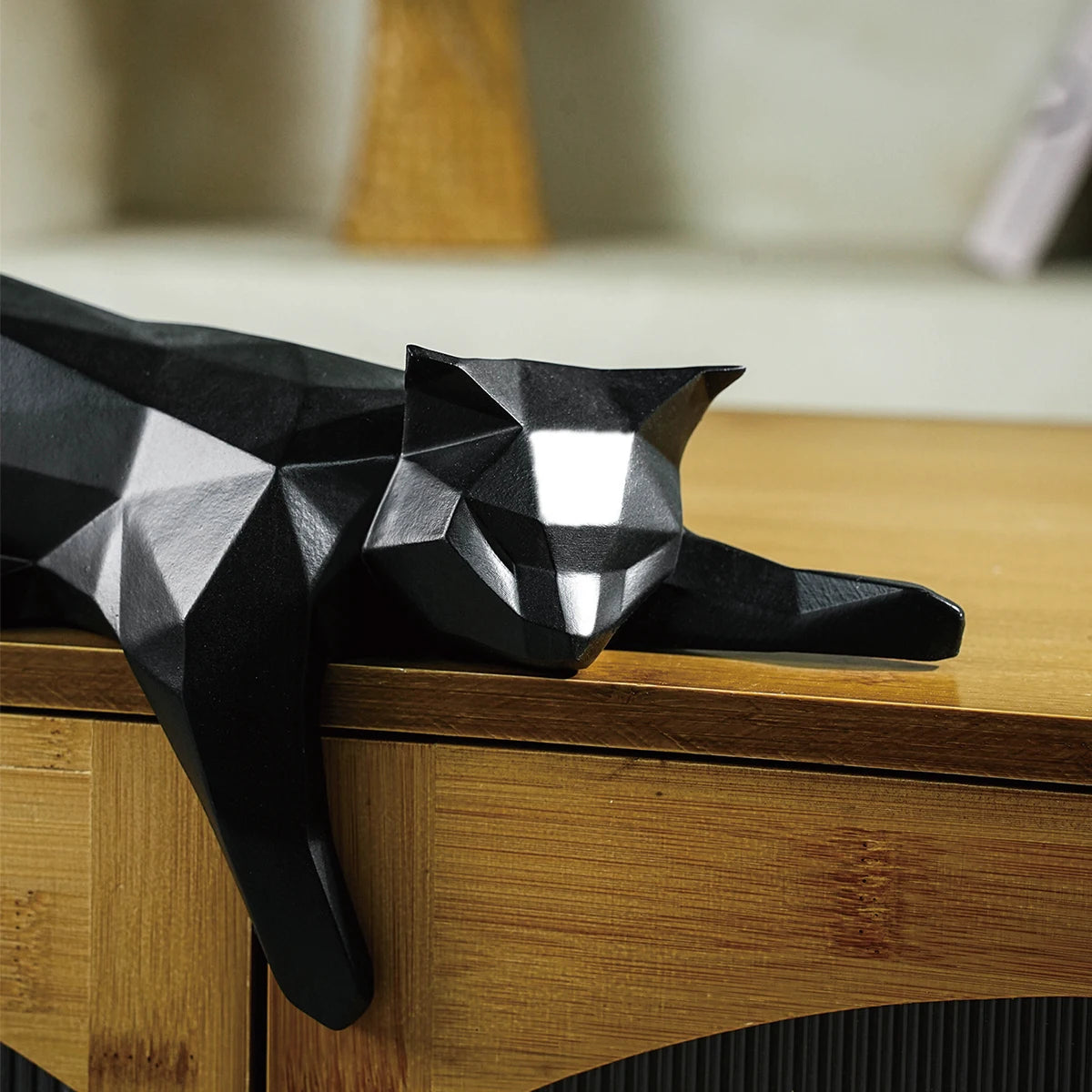 🐱 “Minimalist Cat Duo Figurines – Black & White Ceramic Decor 🖤🤍✨”