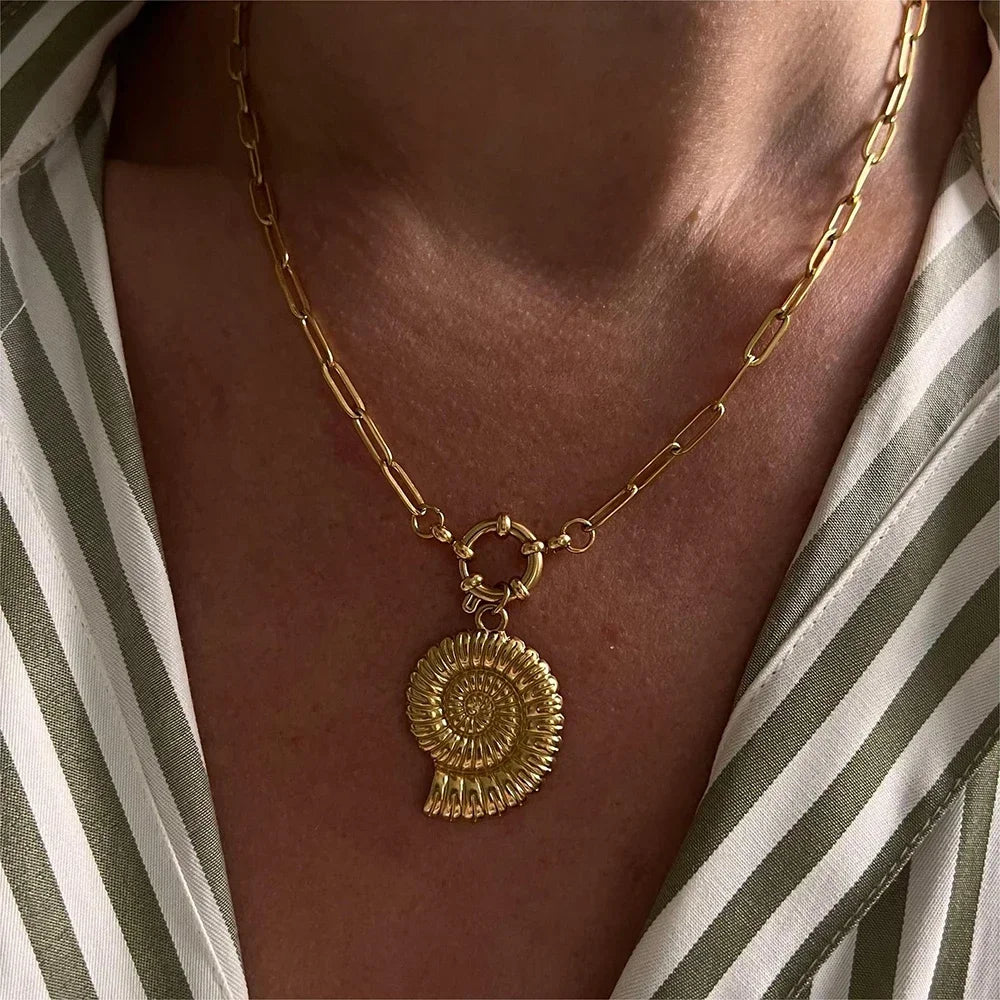 ✨ Golden Minimalist Women’s Bracelets – Multiple Styles 🌟