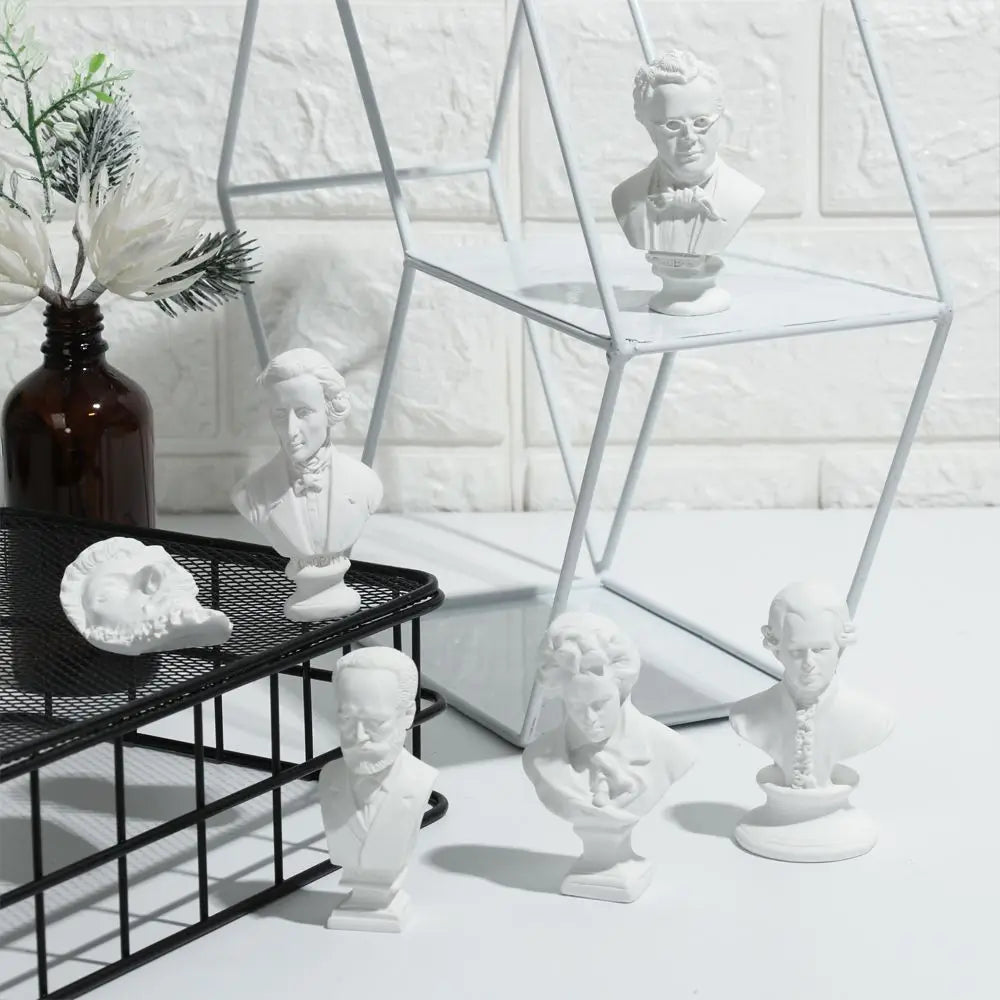🌟 “Mini Classical Bust Statues – Art Legends Collection 🎨✨”