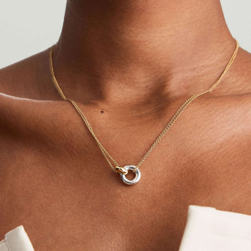 ✨ Elegant Dual-Tone Pendant Necklace – Minimal Chic Jewelry ✨