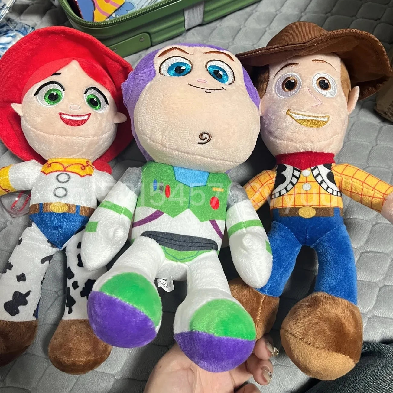 🧸 Toy Story Plush – Woody, Buzz & Jessie (23cm)