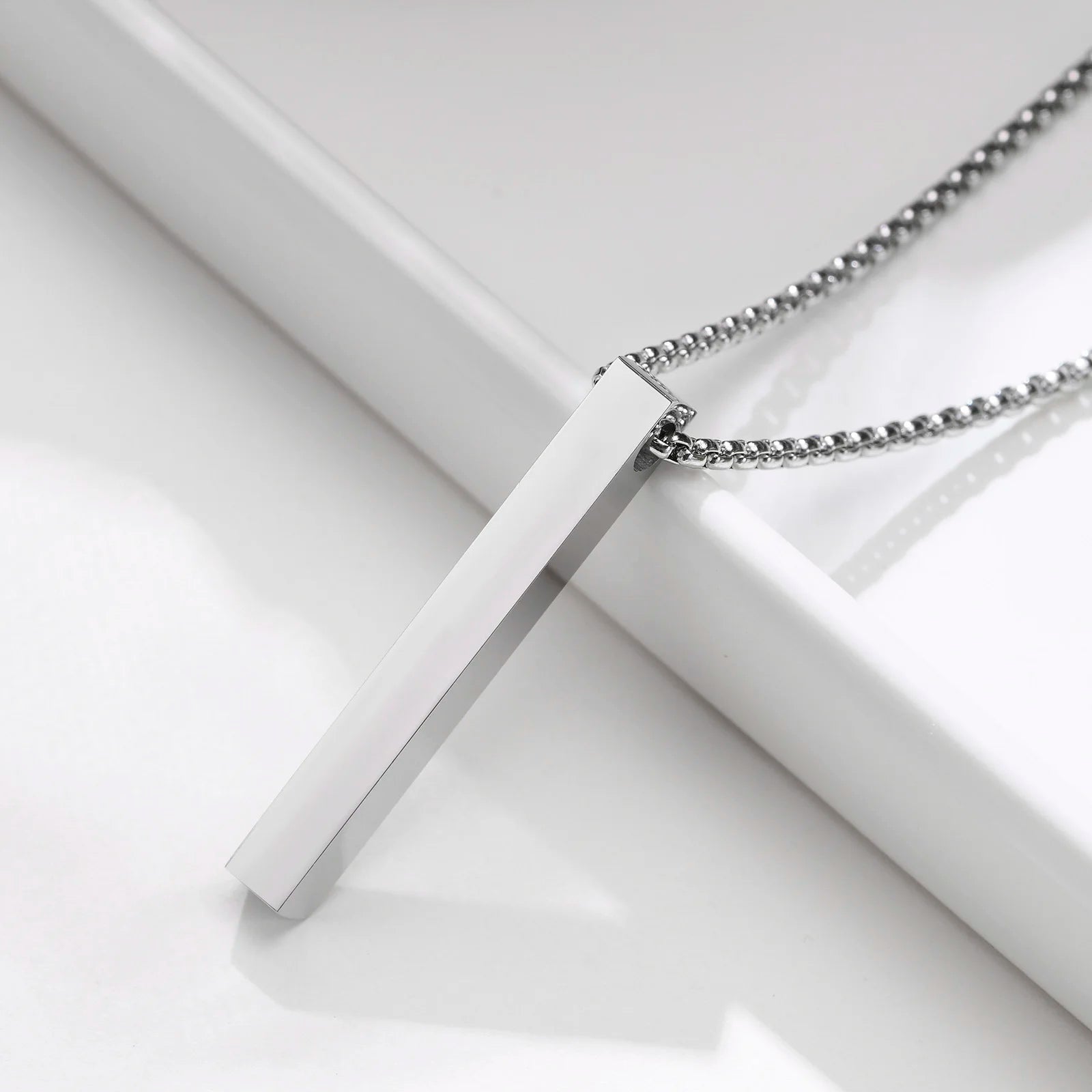 ✨ Minimalist Long Bar Pendant Necklace – Unisex Elegance ✨