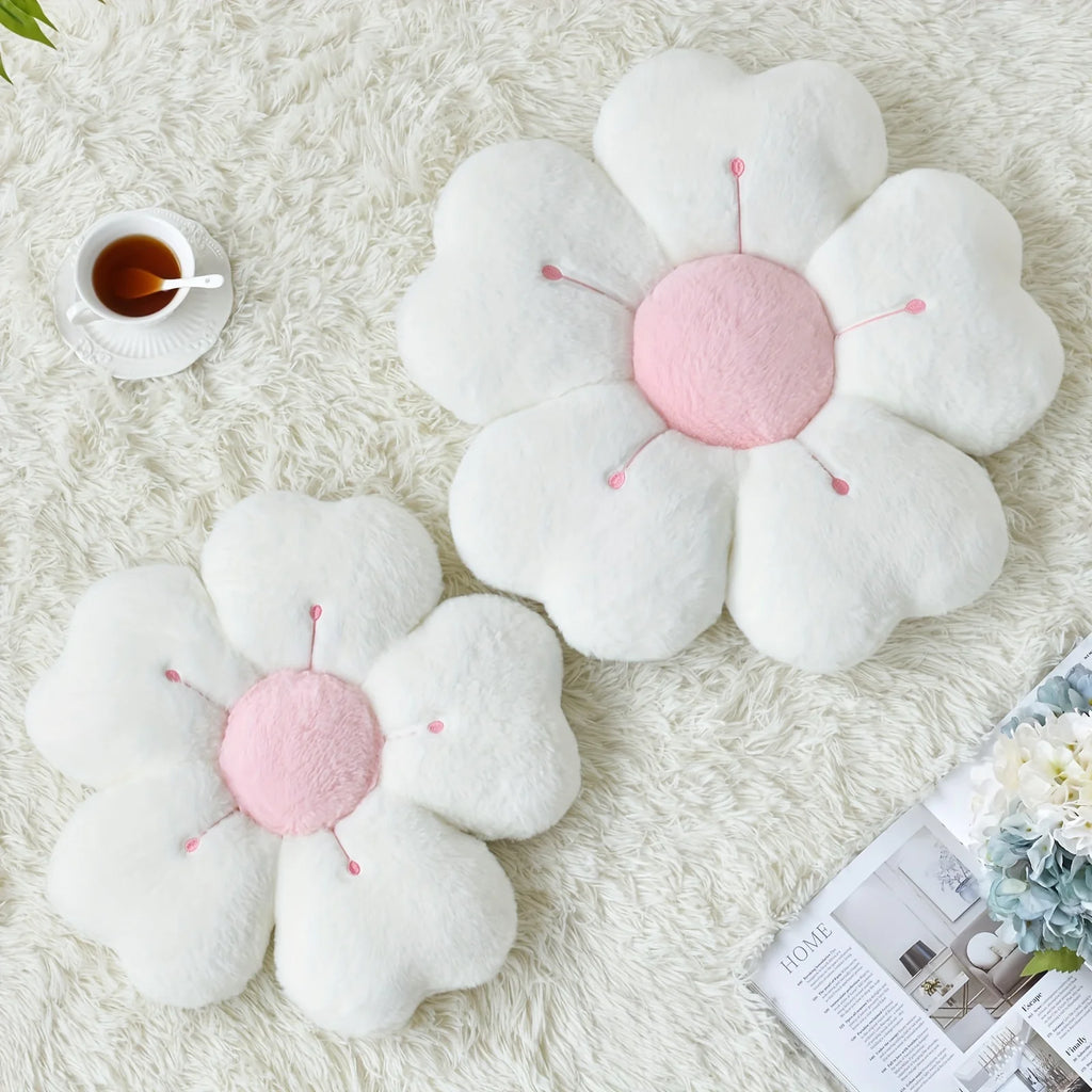 Plush Daisy Pillow - Soft, Decorative and Super Cute! 🌸🛋️