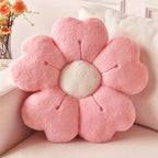 Plush Daisy Pillow - Soft, Decorative and Super Cute! 🌸🛋️