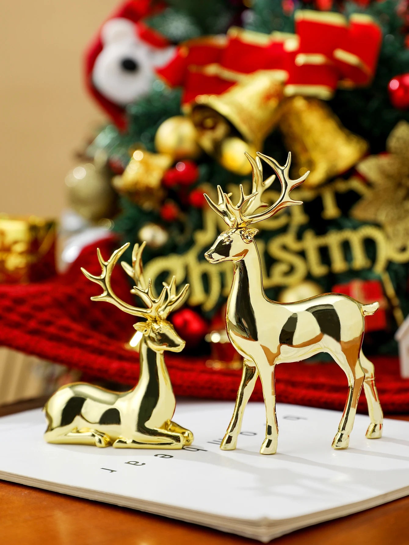 ✨ Elegant Reindeer Duo – Minimalist Nordic Table Figurines 🦌🏠
