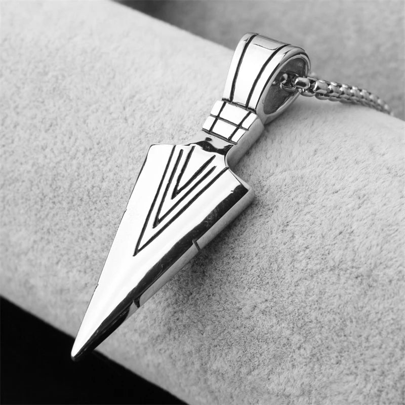 🔱 Arrowhead Pendant Necklace – Bold Steel Statement for Men & Women