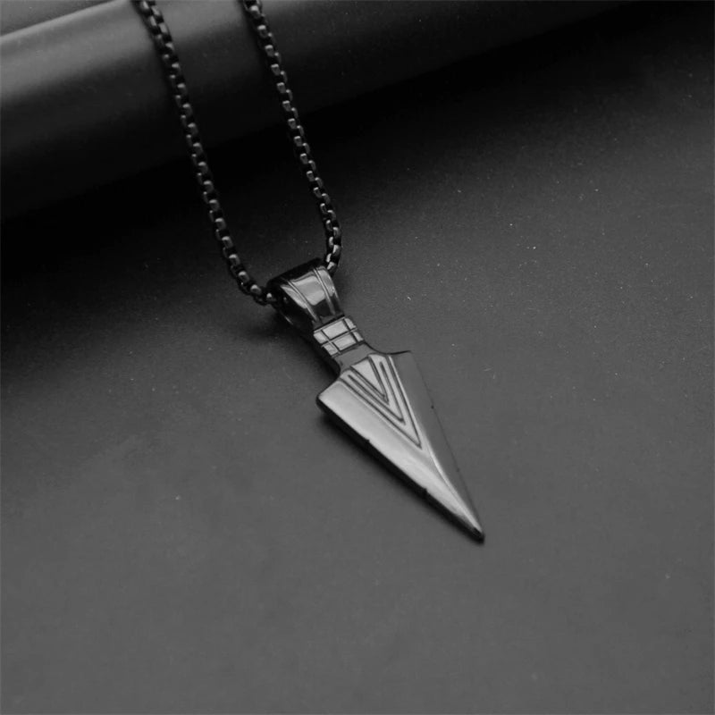 🔱 Arrowhead Pendant Necklace – Bold Steel Statement for Men & Women