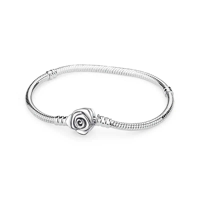 🌟 Elegant Silver Charm Bracelet – Minimalist Women’s Jewelry 💎✨