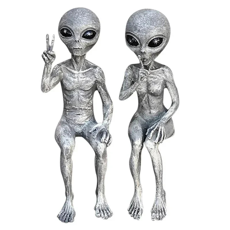 🛸 Funny Alien Statue Set – Quirky Resin Decor for Home & Garden 👽✨