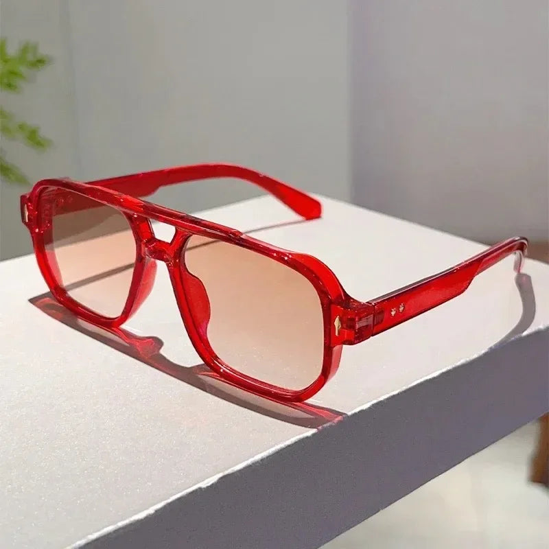 Vintage 2025 – Fashionable Unisex Sunglasses 😎