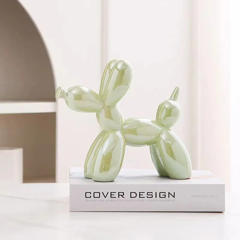 ✨ Balloon Dog Mini Sculpture – 11cm Ceramic Desk Ornament 🐶🎈