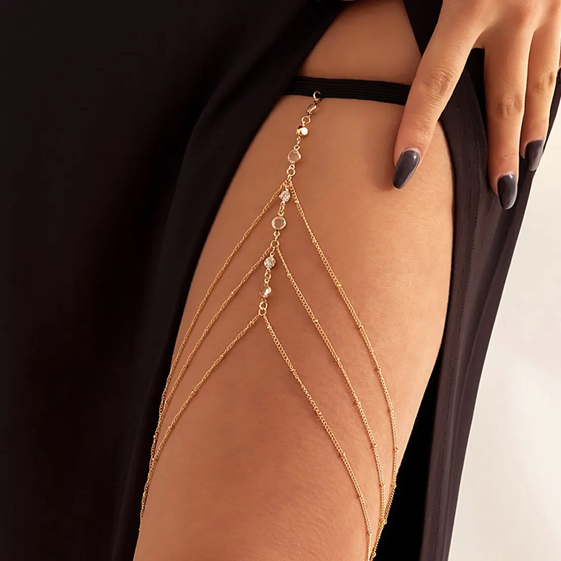 🌟 Boho Crystal Thigh Chain – Adjustable Elastic Leg Jewelry (Gold / Silver) ✨