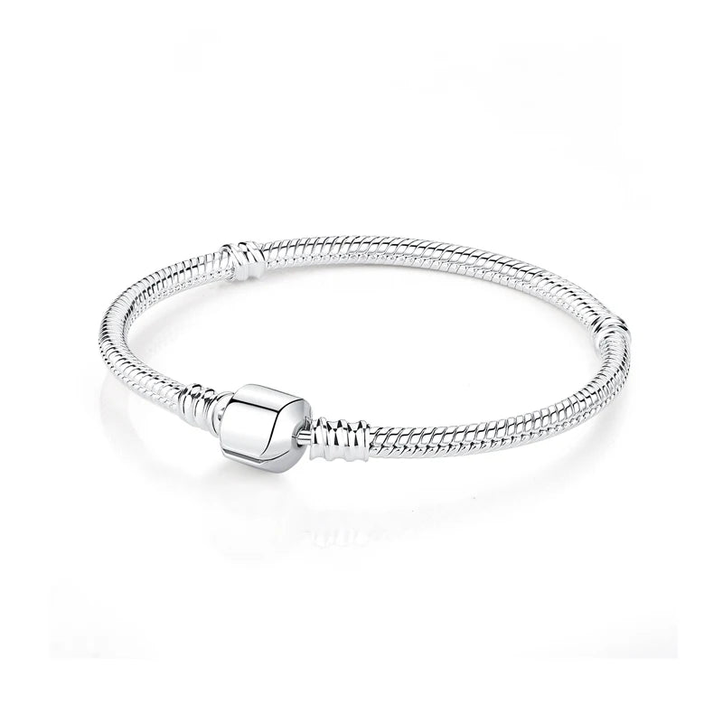 🌟 Elegant Silver Charm Bracelet – Minimalist Women’s Jewelry 💎✨