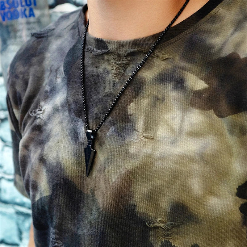 🔱 Arrowhead Pendant Necklace – Bold Steel Statement for Men & Women