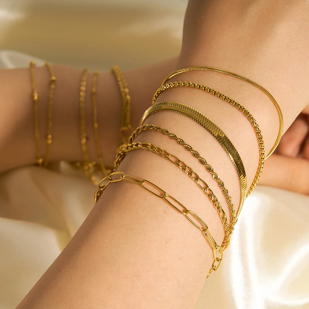 ✨ Golden Minimalist Women’s Bracelets – Multiple Styles 🌟