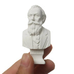 🌟 “Mini Classical Bust Statues – Art Legends Collection 🎨✨”