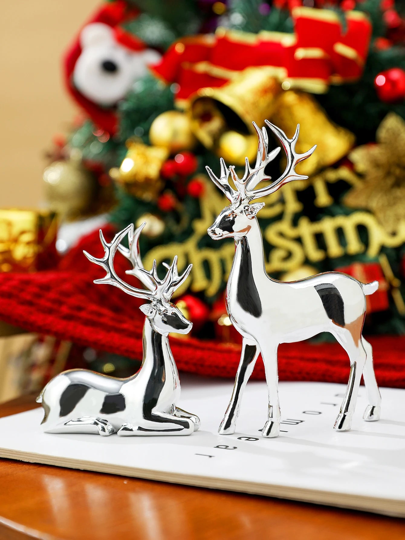 ✨ Elegant Reindeer Duo – Minimalist Nordic Table Figurines 🦌🏠
