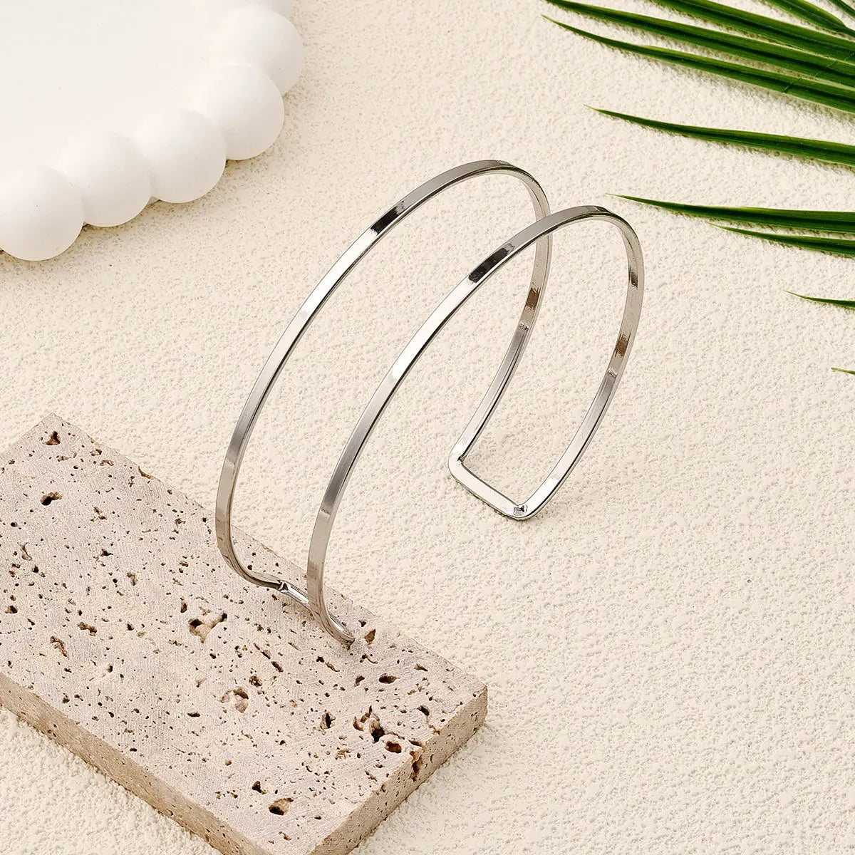 ✨ Vintage Geometric Upper Arm Bracelet – Minimalist Boho Chic ✨