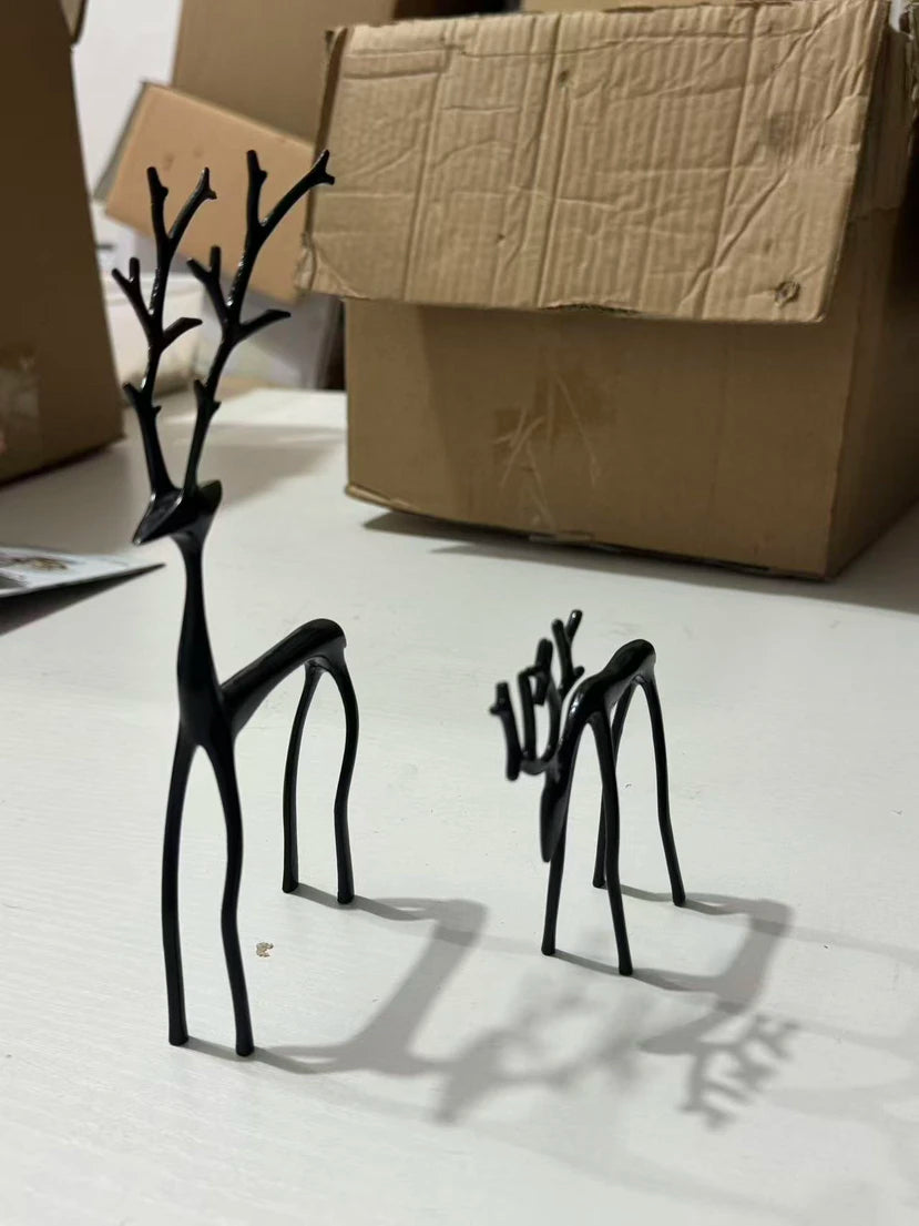 ✨ Modern Minimalist Reindeer Sculptures – Nordic Art Décor (Single or Set) 🦌