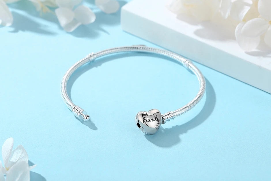 🌟 Elegant Silver Charm Bracelet – Minimalist Women’s Jewelry 💎✨