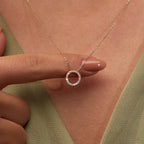 ✨ Crystal Circle Pendant Necklace – Elegant Minimalist Jewelry ✨