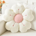 Plush Daisy Pillow - Soft, Decorative and Super Cute! 🌸🛋️