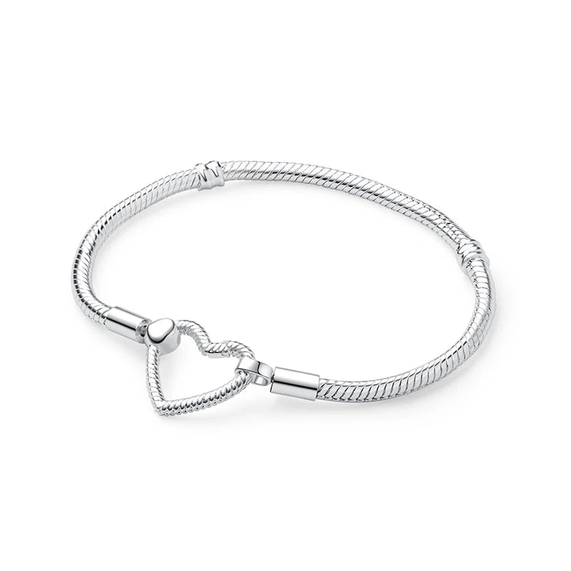 🌟 Elegant Silver Charm Bracelet – Minimalist Women’s Jewelry 💎✨