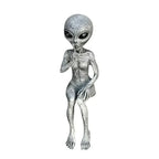 🛸 Funny Alien Statue Set – Quirky Resin Decor for Home & Garden 👽✨