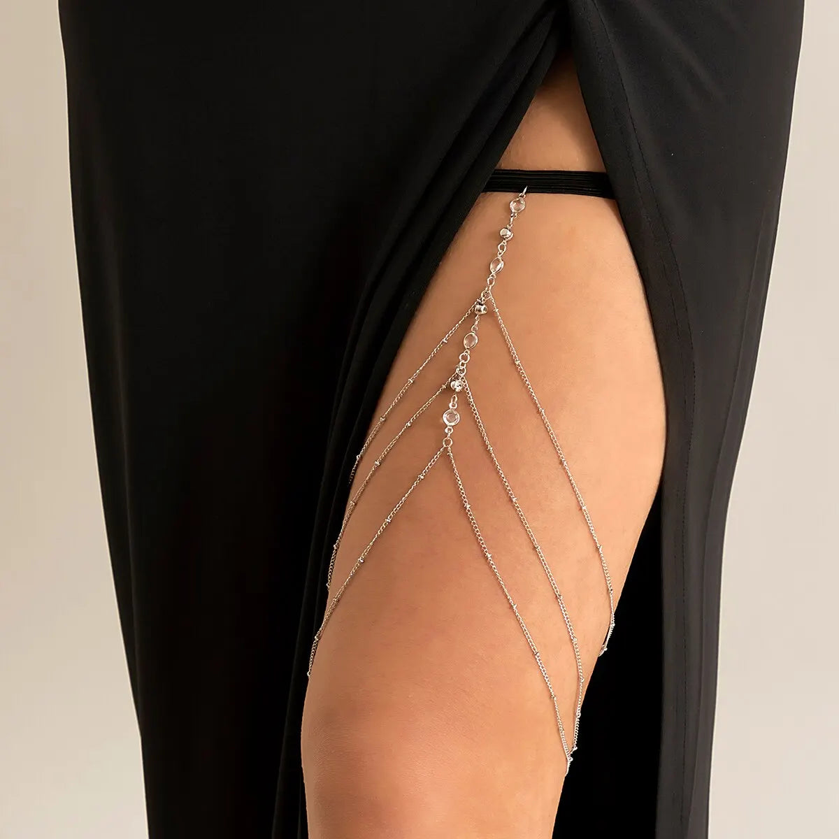 🌟 Boho Crystal Thigh Chain – Adjustable Elastic Leg Jewelry (Gold / Silver) ✨