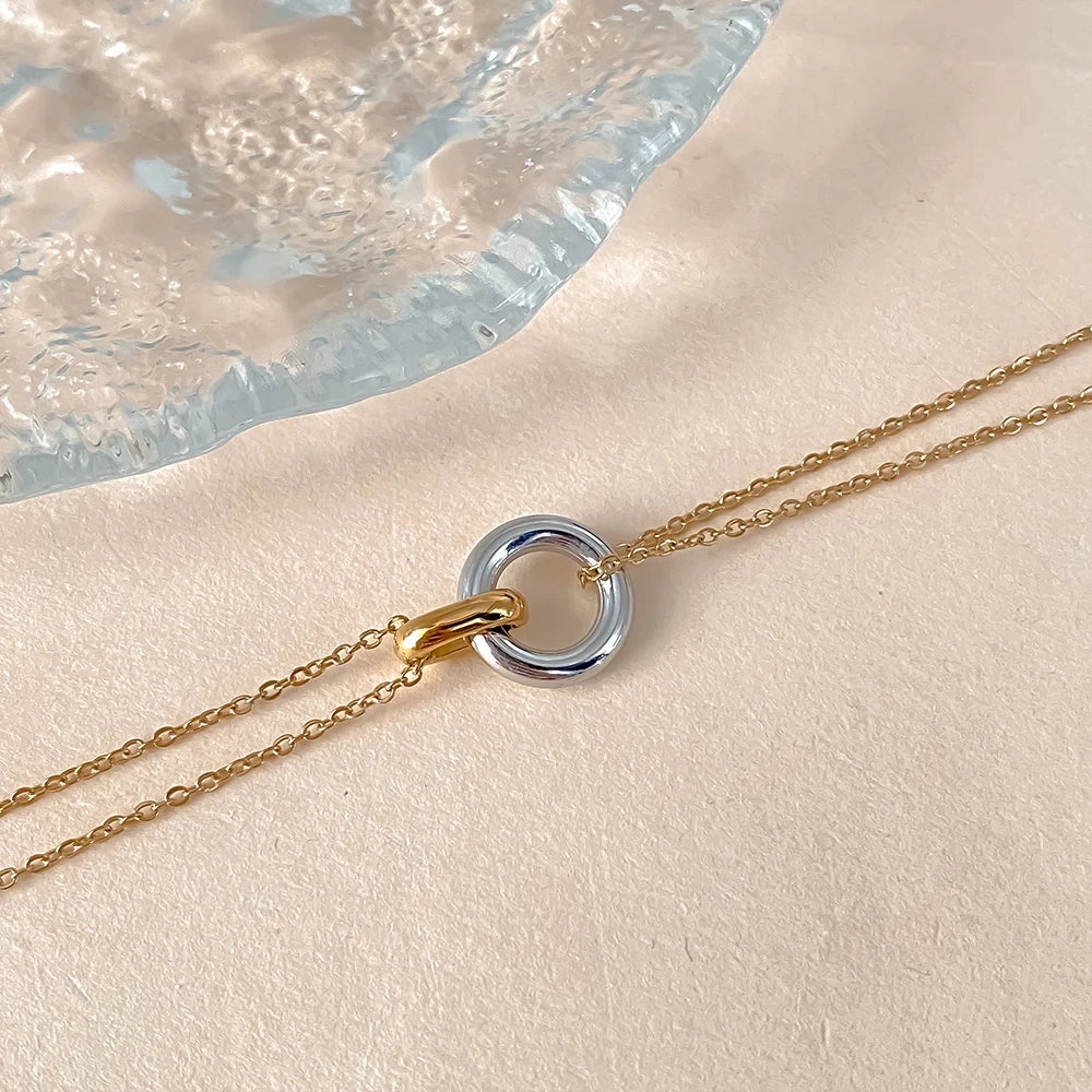 ✨ Elegant Dual-Tone Pendant Necklace – Minimal Chic Jewelry ✨