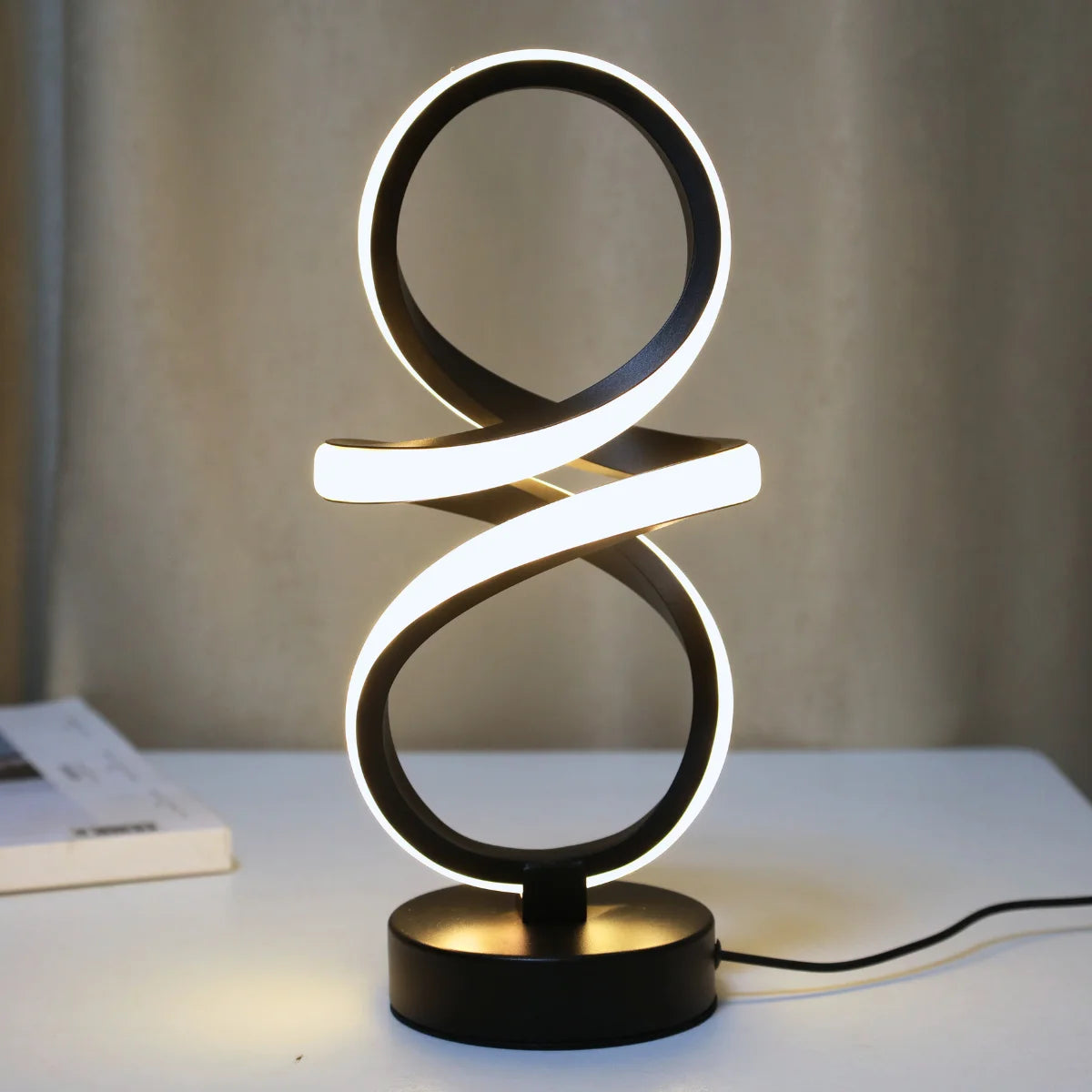 🌟 Modern Spiral LED Lamp – 30 cm