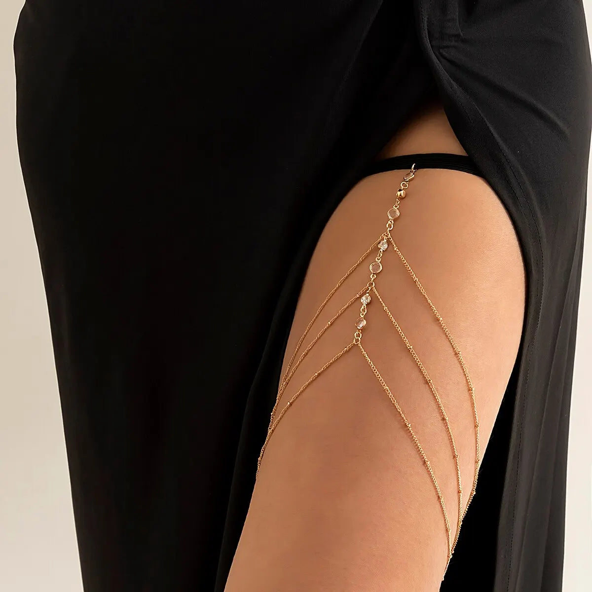 🌟 Boho Crystal Thigh Chain – Adjustable Elastic Leg Jewelry (Gold / Silver) ✨