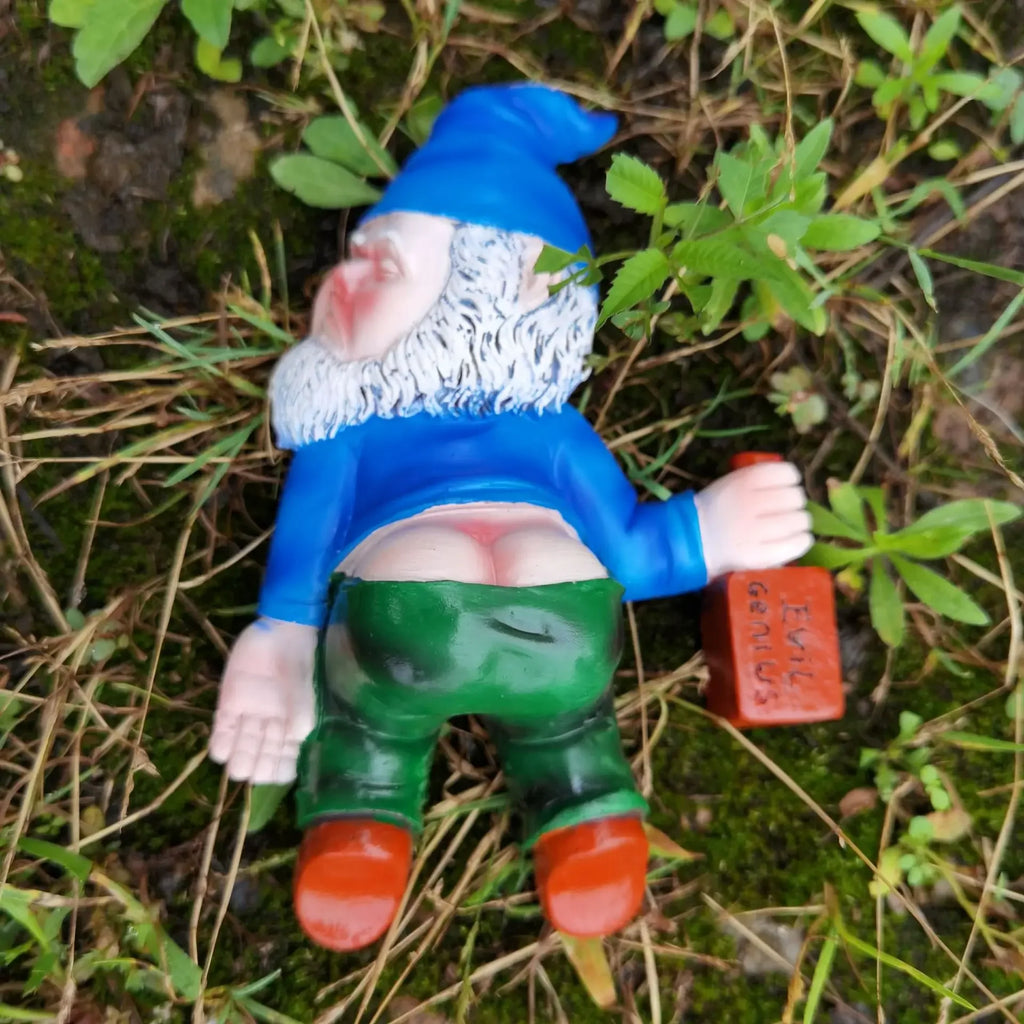 🍻 Drunken Garden Gnome – Funny 15cm Outdoor Resin Statue | Whimsical Lawn & Home Décor