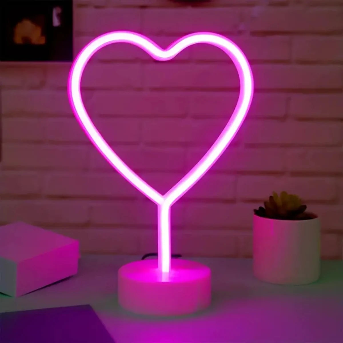 💗 Neon Heart LED –Neon Pink Lamp with Base✨