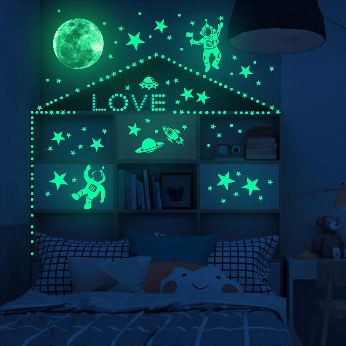🌙✨ Glowing Stars & Moon Wall Stickers – Luminous Astronaut Room Decor