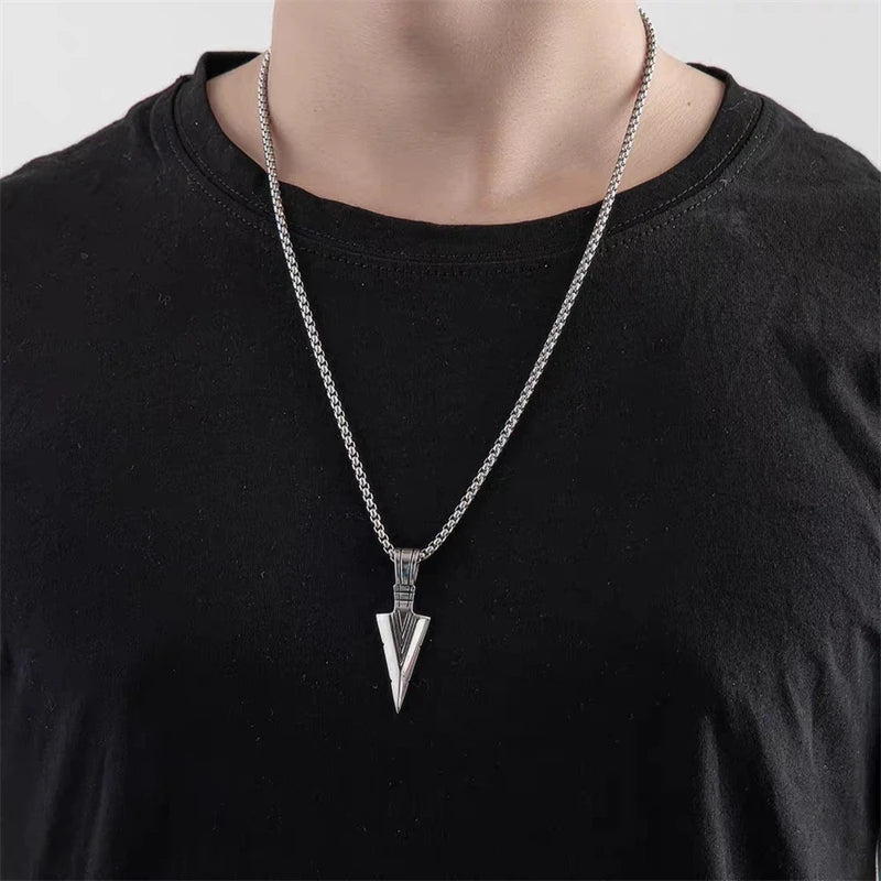 🔱 Arrowhead Pendant Necklace – Bold Steel Statement for Men & Women