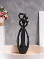 ❤️ Nordic Embracing Couple Sculpture – Modern Love Figurine